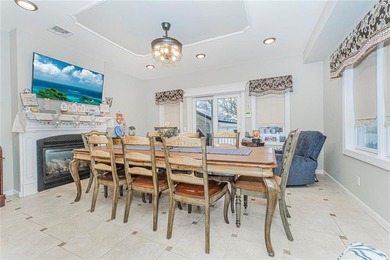 Tottenville-Fully Detached Colonial, an absolute stunning home - photo 11
