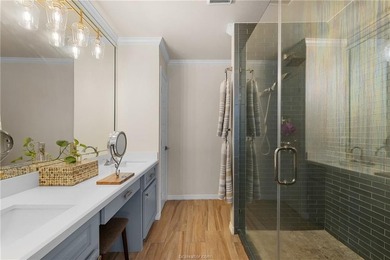 Discover this fully remodeled 3-bedroom, 2-bath home just - photo 19