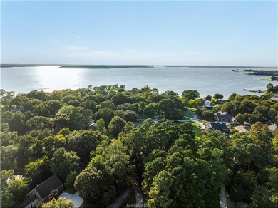 Discover this fully remodeled 3-bedroom, 2-bath home just - photo 22