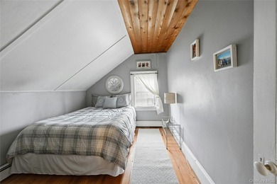 This charming Center Moriches 4/5-bedroom Colonial dates back to - photo 26