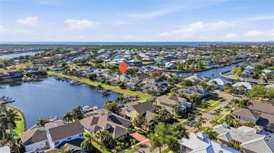 Welcome to resort-style living in MiraBay, the area's premier - photo 7