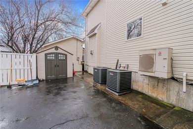 Tottenville-Fully Detached Colonial, an absolute stunning home - photo 29