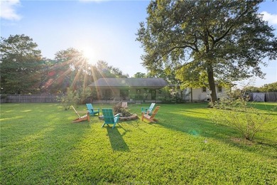 Discover this fully remodeled 3-bedroom, 2-bath home just - photo 42