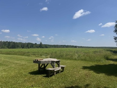 Tucked away at the end of a quiet dead-end road, this - photo 50