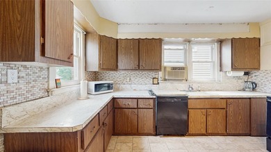 SHOWING BY APPOINTMENT ONLY CALL THE LISTING AGENT 987 E 42nd St - photo 11
