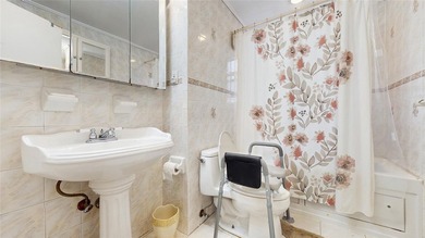 SHOWING BY APPOINTMENT ONLY CALL THE LISTING AGENT 987 E 42nd St - photo 19
