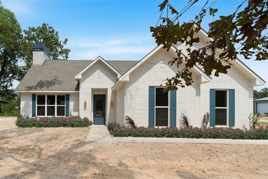 (private lake, pond, creek) Home For Sale in Alba Texas