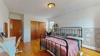 SHOWING BY APPOINTMENT ONLY CALL THE LISTING AGENT 987 E 42nd St - photo 26