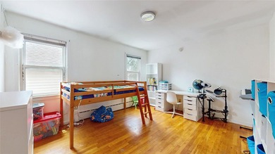 SHOWING BY APPOINTMENT ONLY CALL THE LISTING AGENT 987 E 42nd St - photo 27
