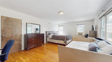 SHOWING BY APPOINTMENT ONLY CALL THE LISTING AGENT 987 E 42nd St - photo 29