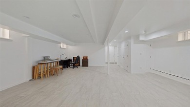 SHOWING BY APPOINTMENT ONLY CALL THE LISTING AGENT 987 E 42nd St - photo 35