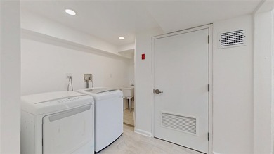 SHOWING BY APPOINTMENT ONLY CALL THE LISTING AGENT 987 E 42nd St - photo 39