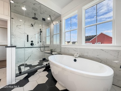 Indulge in the luxurious and refined style of this unparalleled - photo 41