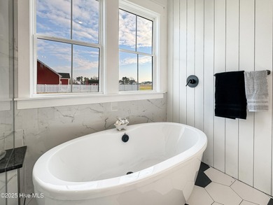 Indulge in the luxurious and refined style of this unparalleled - photo 42