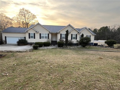Additional listing photo 1