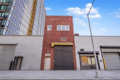 Just Listed | South Carroll Gardens / Gowanus Warehouse - photo 2