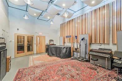 Just Listed | South Carroll Gardens / Gowanus Warehouse - photo 4