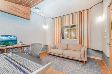 Just Listed | South Carroll Gardens / Gowanus Warehouse - photo 8