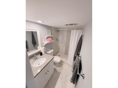 Beautiful two bedroom, two bath condo in desirable Palm Aire - photo 21