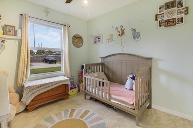 Move-in ready and packed with valuable upgrades, this 3-bedroom - photo 23