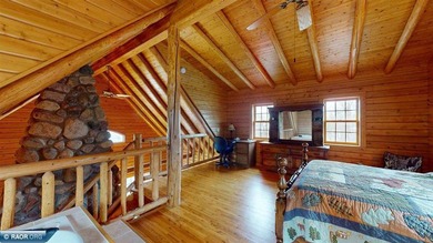 First time on the market! This 12.9-acre secluded retreat is - photo 28