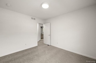Welcome to this desirable end-unit condo in Bloomfield Hills - photo 28