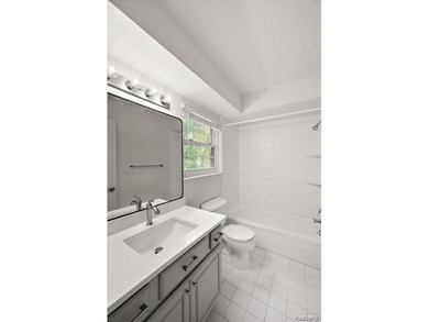 Welcome to this desirable end-unit condo in Bloomfield Hills - photo 32