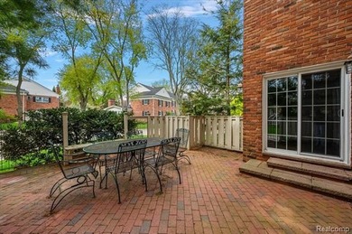 Welcome to this desirable end-unit condo in Bloomfield Hills - photo 42