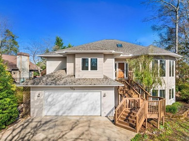 Lake Hartwell Home For Sale in Westminster South Carolina