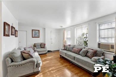Welcome to the Second Erasmus Place Condos... a beautiful condo - photo 4