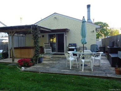 Well-maintained 3-bedroom, 2-bath expanded ranch featuring - photo 11