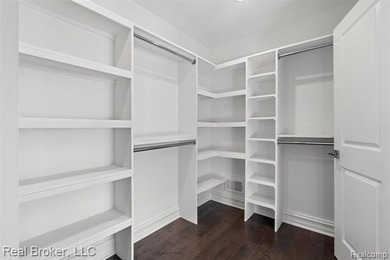 Brand-new and move-in ready, with everyday function. Step inside - photo 24