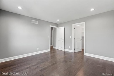 Brand-new and move-in ready, with everyday function. Step inside - photo 30