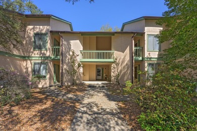 A quaint and beautiful find in Bluewater Bay in the Garden Oaks - photo 1