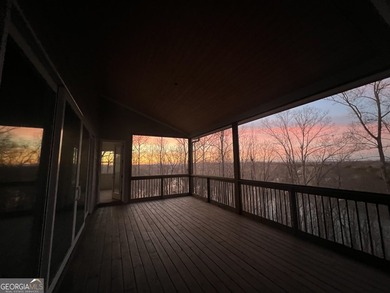 You will be AMAZED at this private, almost NEW construction home - photo 3