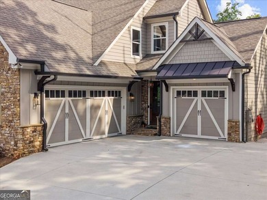 You will be AMAZED at this private, almost NEW construction home - photo 5