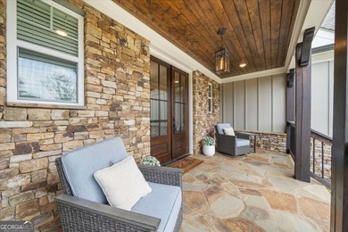 You will be AMAZED at this private, almost NEW construction home - photo 8
