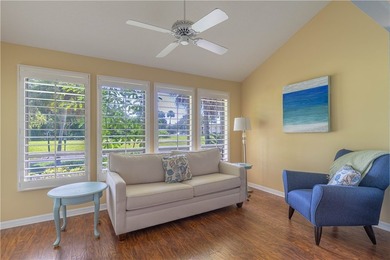 Rarely available, highly desired end unit with lots of privacy - photo 7