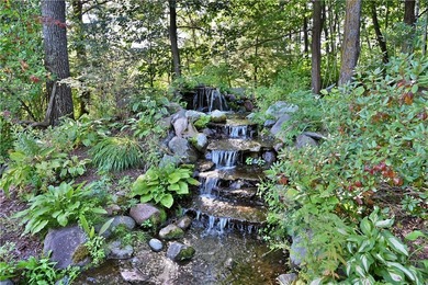 Phenomenal Northwoods chalet!! Discover your private Northwoods - photo 7