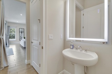 PRIVACY ABOUNDS IN THIS CUL-DE-SAC POOL HOME NESTLED ON AN - photo 19