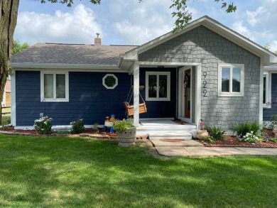 Black Hawk Lake Home For Sale in Lake View Iowa