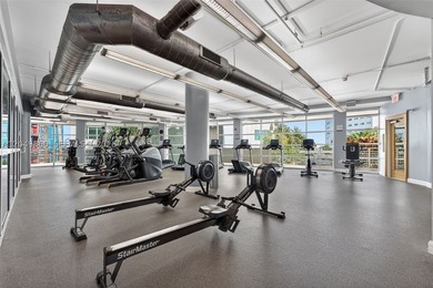 Spectacular loft with stunning urban views in a prime Downtown - photo 22