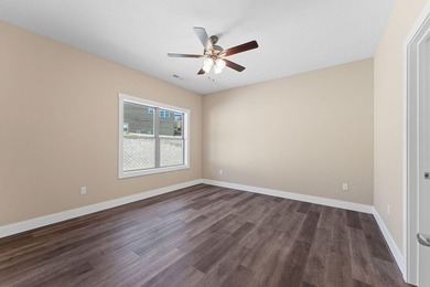 Gorgeous new construction home on the banks of Lake Taneycomo - photo 25