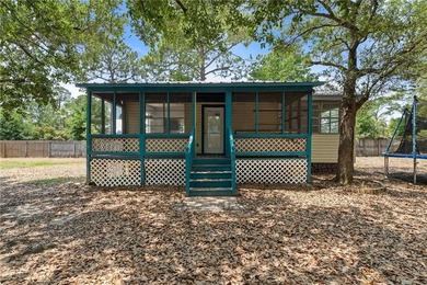 Prime investment opportunity, triplex in Gulf Shores! This - photo 2