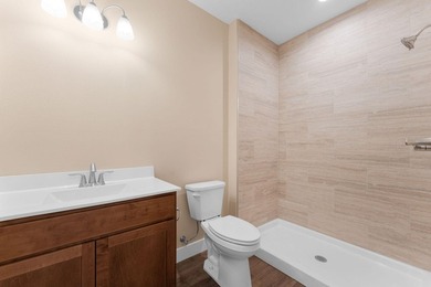 Gorgeous new construction home on the banks of Lake Taneycomo - photo 50