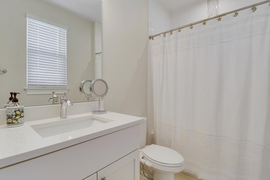PRIVACY ABOUNDS IN THIS CUL-DE-SAC POOL HOME NESTLED ON AN - photo 56
