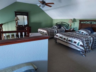 Have it all at Tagalong! This beautifully remodeled condo - photo 8