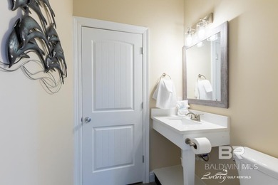 Welcome to 332 W Beach Blvd, a spectacular coastal property - photo 9