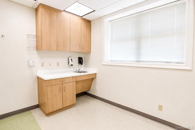 Exceptional opportunity to own or lease a prime commercial - photo 15