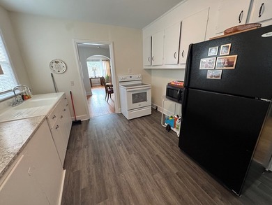 This 3-bedroom 1-bath home with spacious rooms and a unique - photo 16